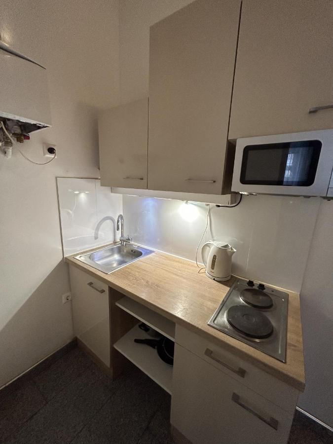Cozy City Center Apartments Wenen Buitenkant foto