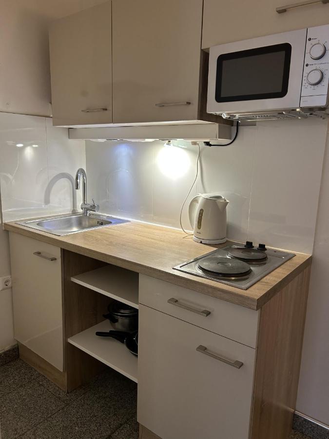 Cozy City Center Apartments Wenen Buitenkant foto